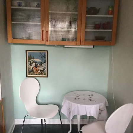 Fredet Hus I Ribes Centrum ريب